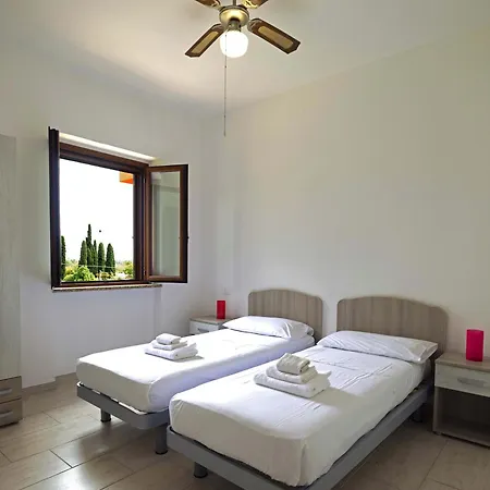 Benny, Family Flat With Garden & Bbq Near Maratea By Kaizen