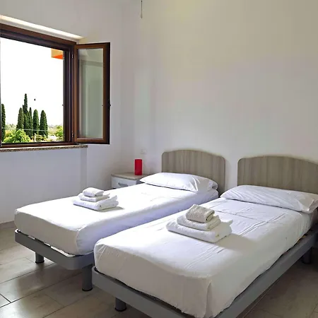 Holiday home Benny, Family Flat With Garden & Bbq Near Maratea By Kaizen
