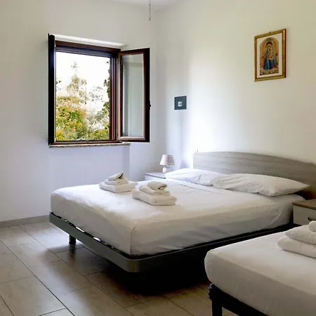 Benny, Family Flat With Garden & Bbq Near Maratea By Kaizen Holiday home *
