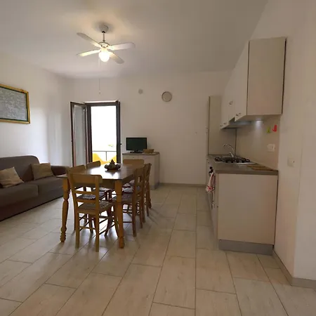 Benny, Family Flat With Garden & Bbq Near Maratea By Kaizen *